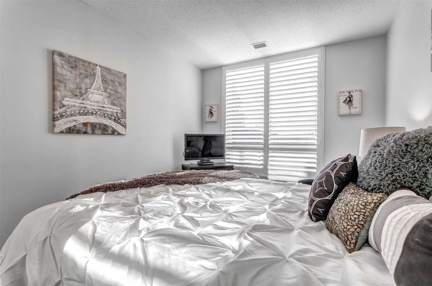 7363 Kennedy Rd, unit 111A for sale - image #10