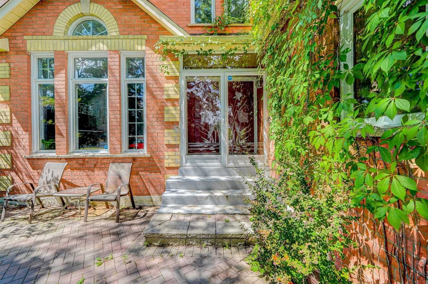 574 Carlton Rd, unit upper for rent in Unionville - image #2