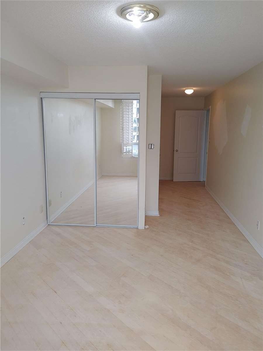 850 Steeles Ave W, unit 904 for rent - image #13