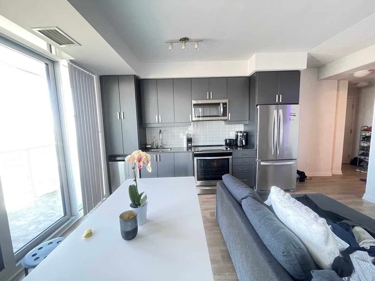 7895 Jane St, unit 3313 for rent in Vaughan Metropolitan Centre - image #2