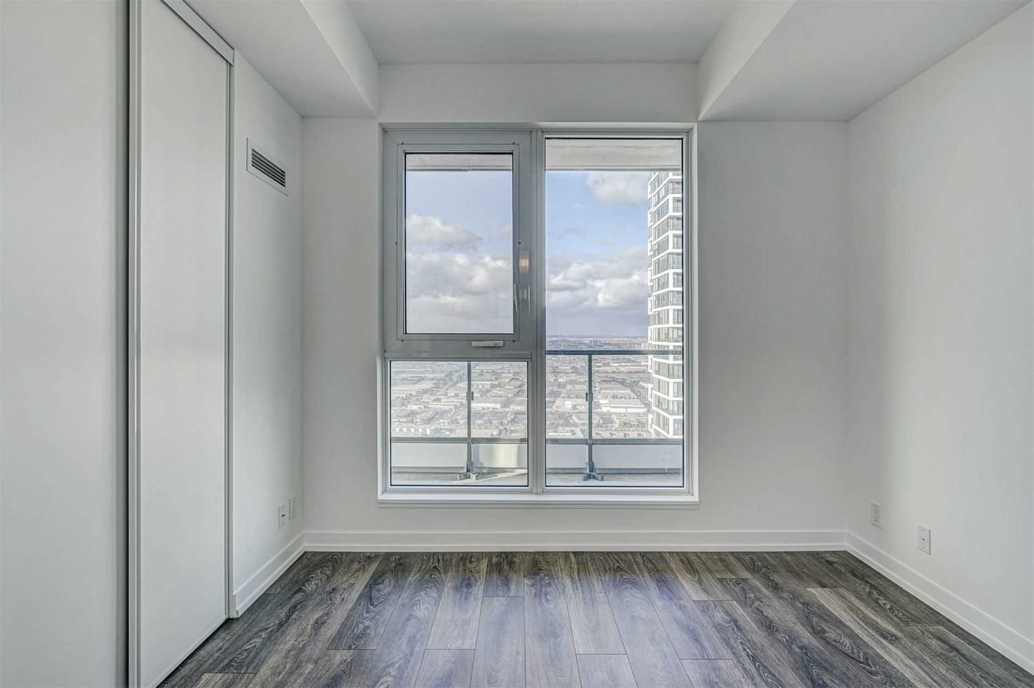 5 Buttermill Ave, unit 4910 for sale - image #12