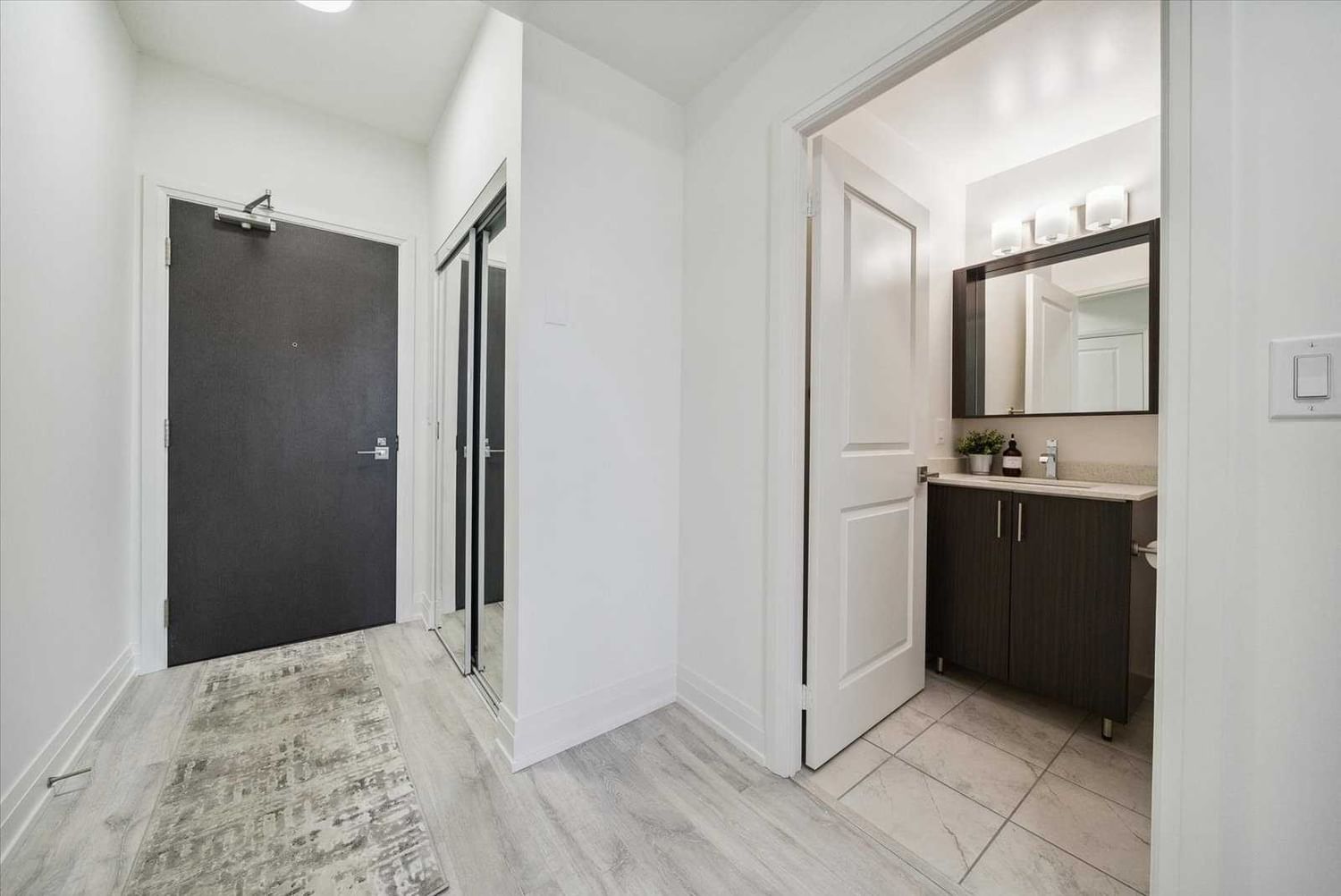 3700 Highway 7 Ave, unit 1509 for rent in Vaughan Metropolitan Centre - image #4