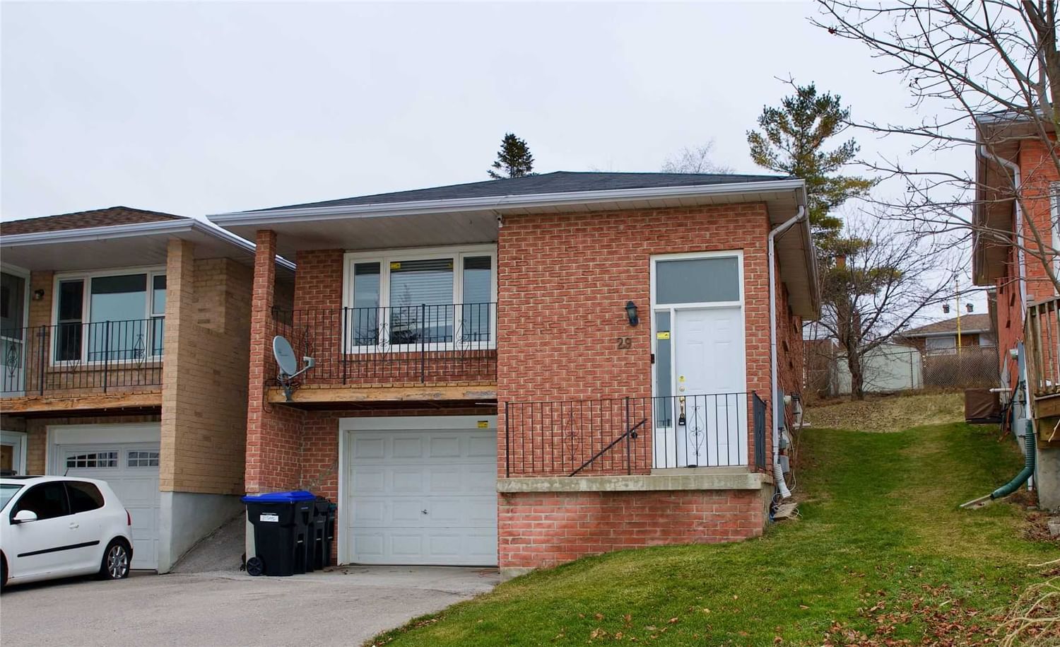29 Turner Crt, unit upper for rent in Bradford - image #2