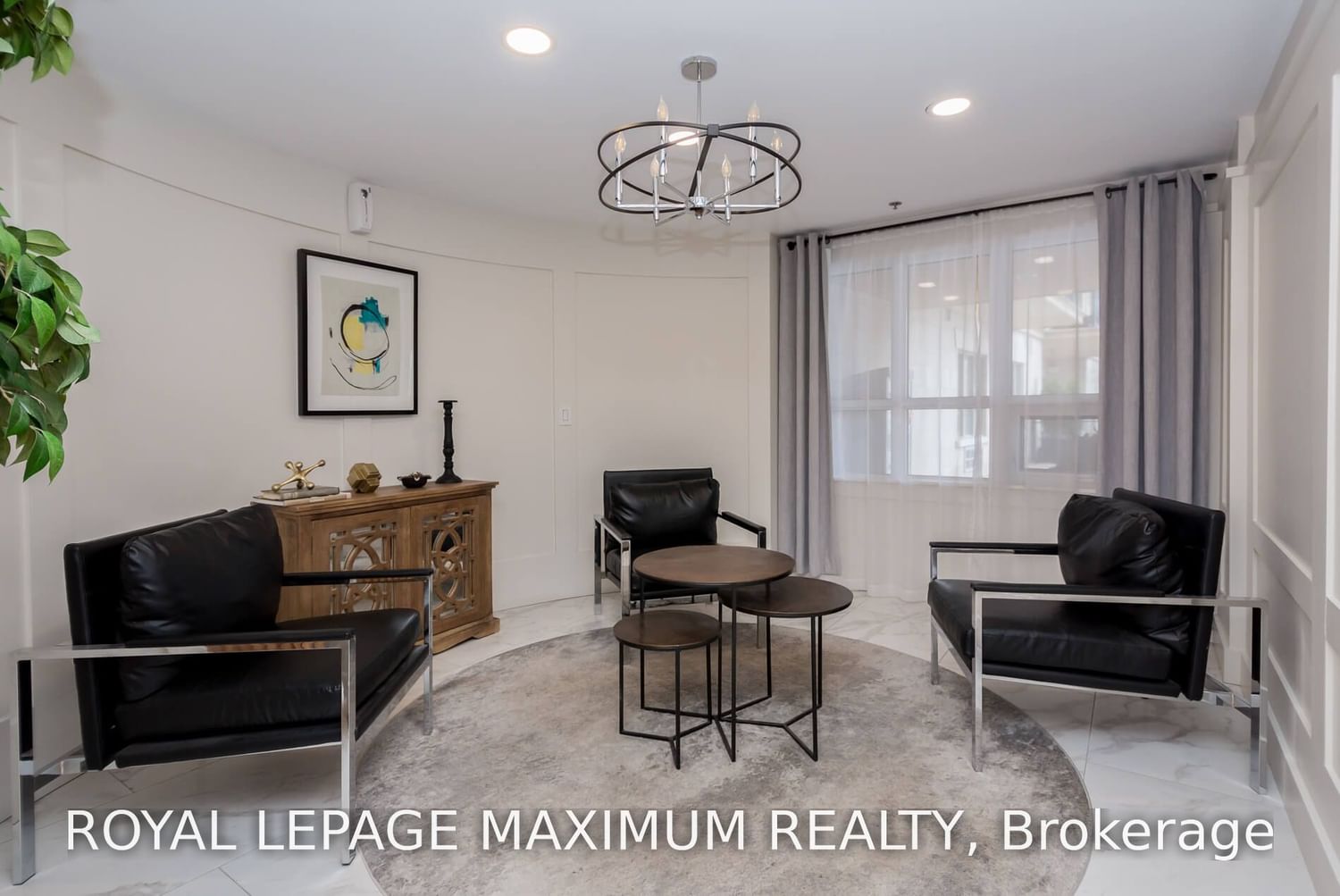 8026 Kipling Ave, unit 211 for sale in Woodbridge - image #4
