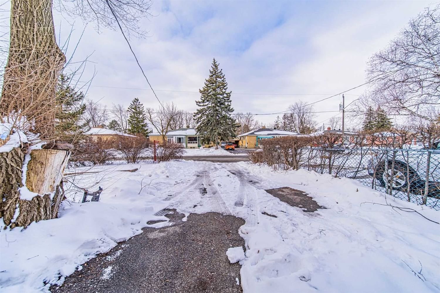 235 Axminster Dr for sale  - image #24