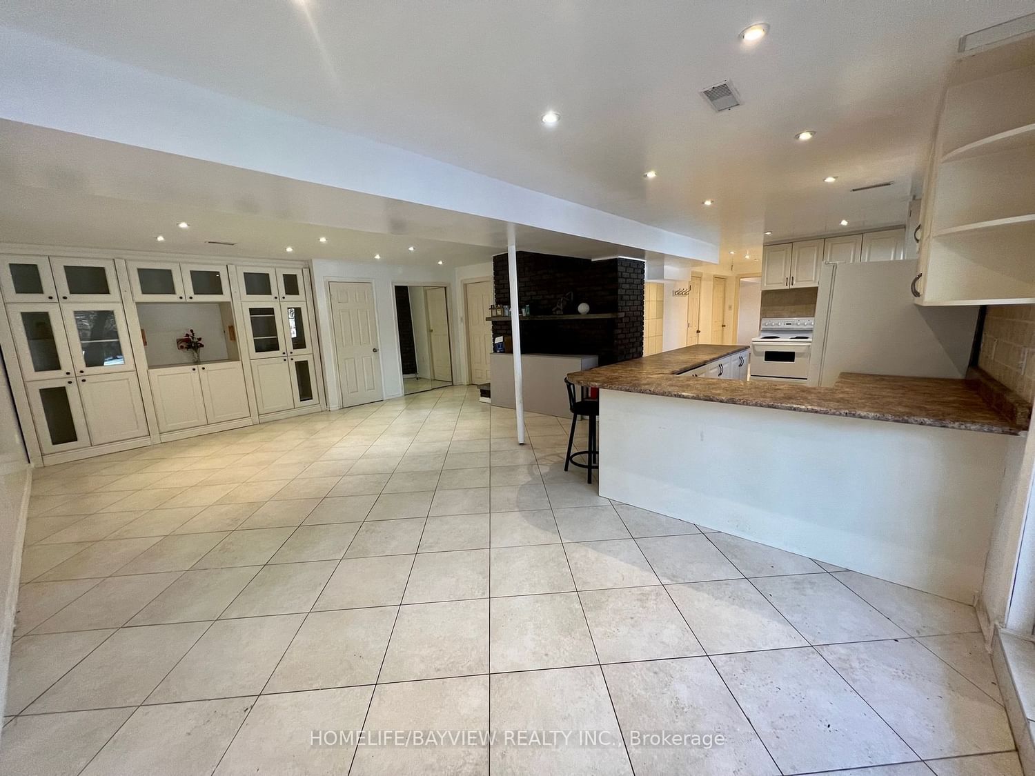 539 Elgin Mills Rd W for rent in Mill Pond - image #5