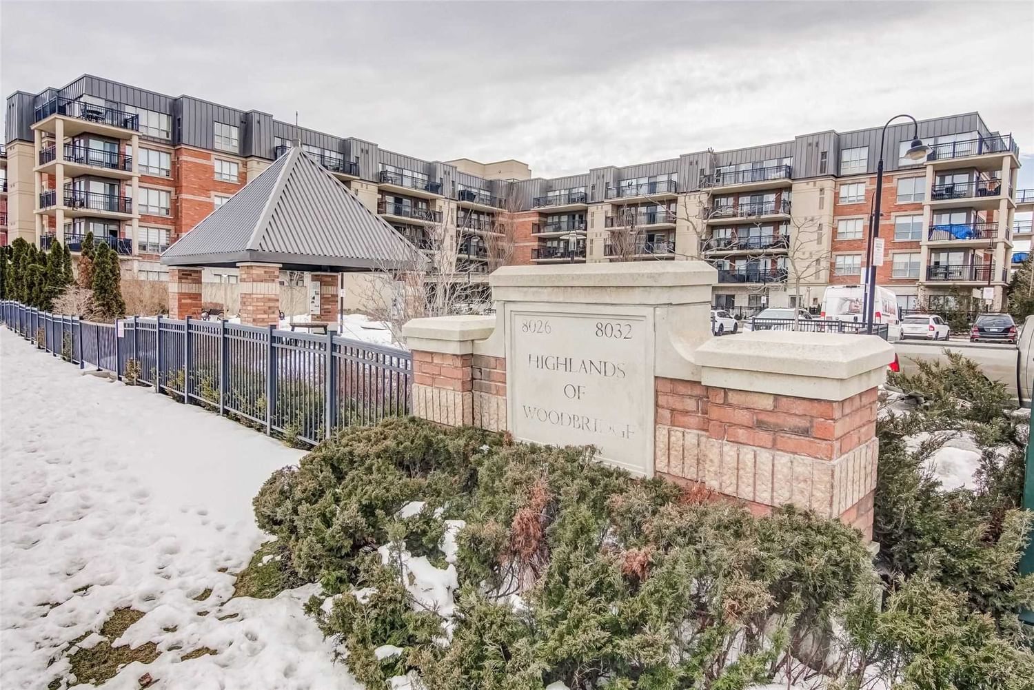 8026 Kipling Ave, unit 106 for sale in Woodbridge - image #1