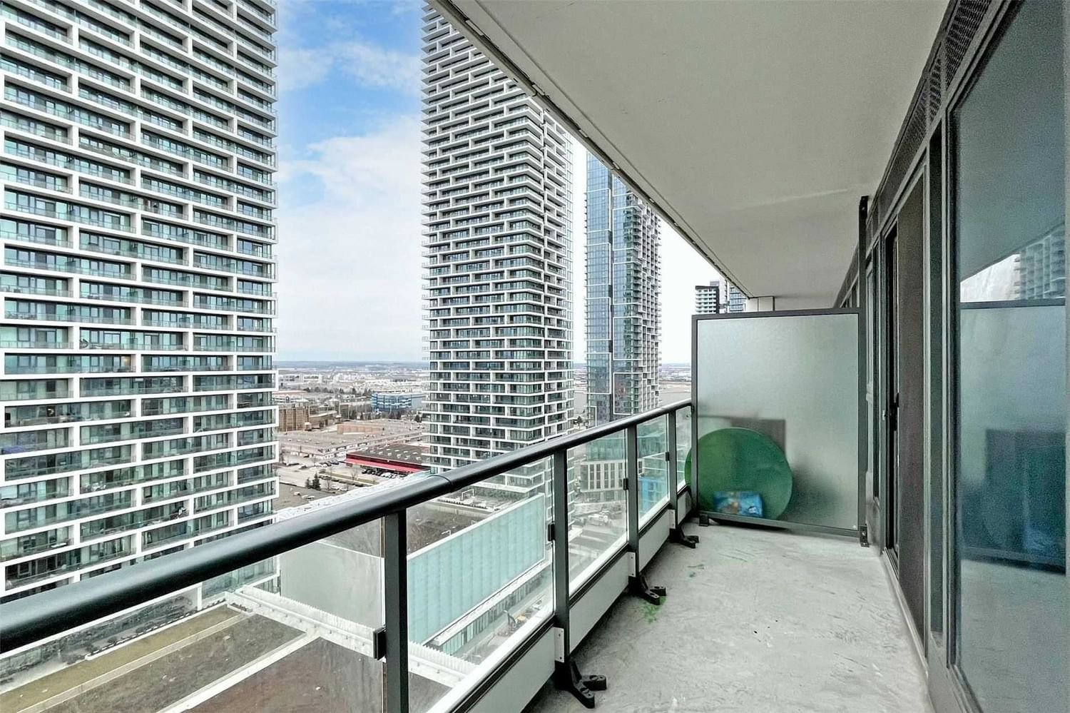 5 Buttermill Ave, unit 2212 for sale - image #32