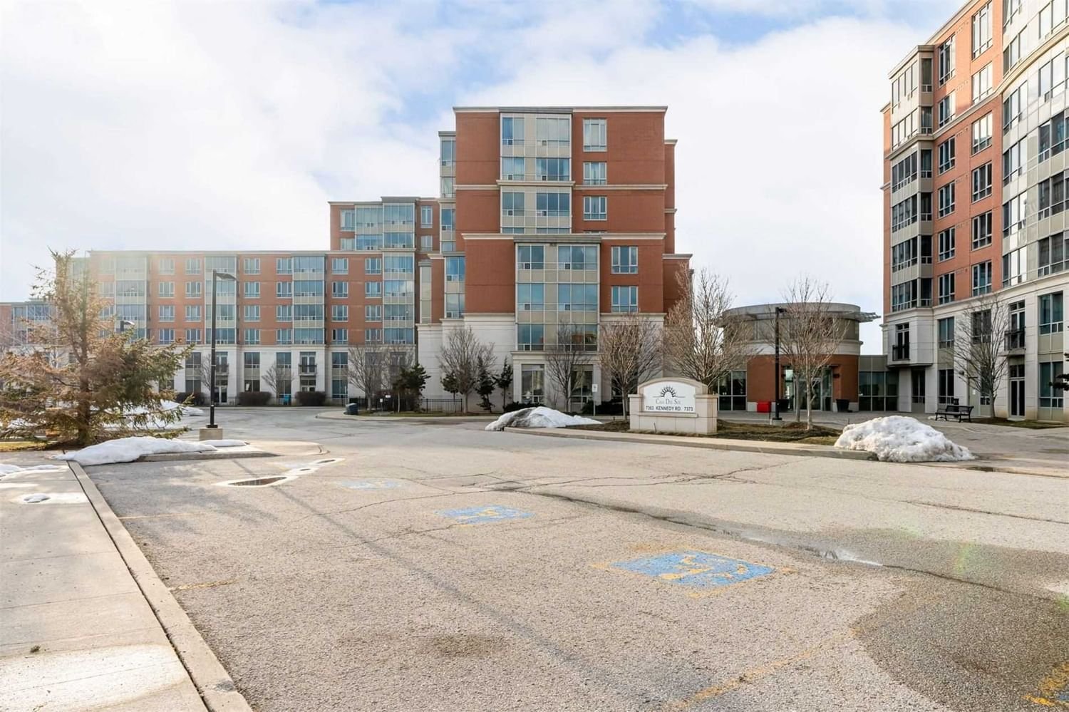 7363 Kennedy Rd, unit 113 for sale - image #29
