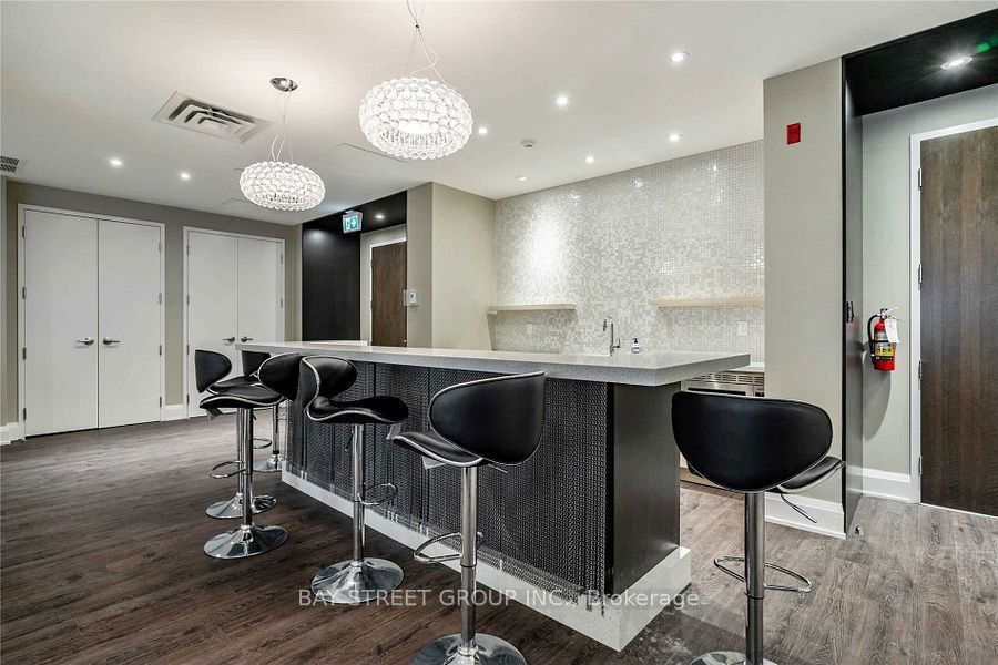 15277 Yonge St, unit 418 for sale - image #36