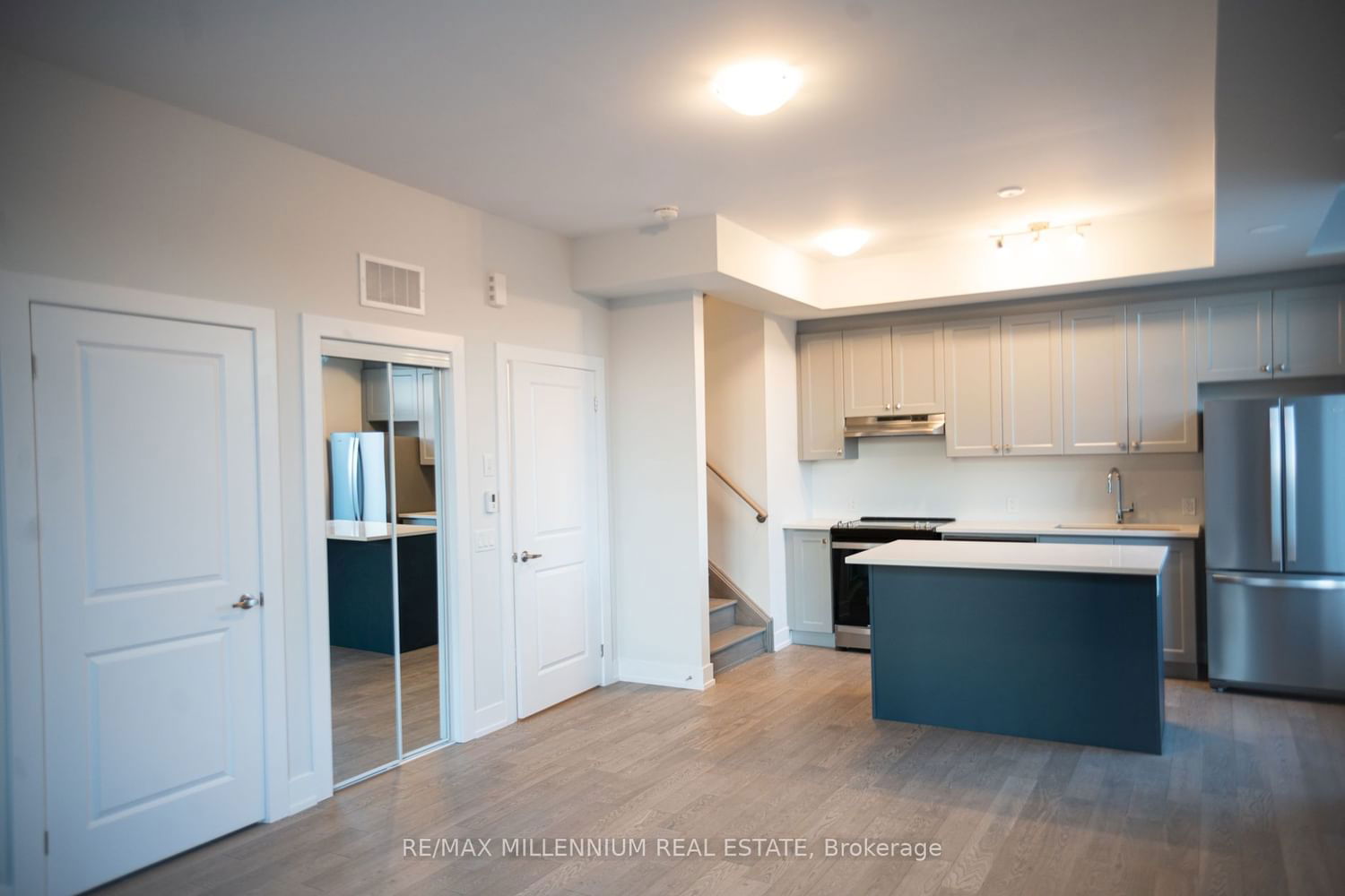 9560 Islington Ave, unit U208 for sale - image #4