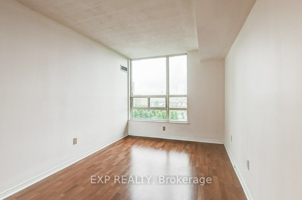 7805 Bayview Ave, unit 918 for rent - image #19