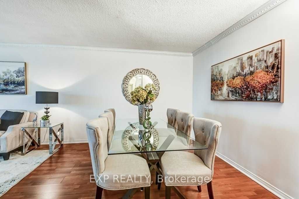 7805 Bayview Ave, unit 918 for rent - image #8