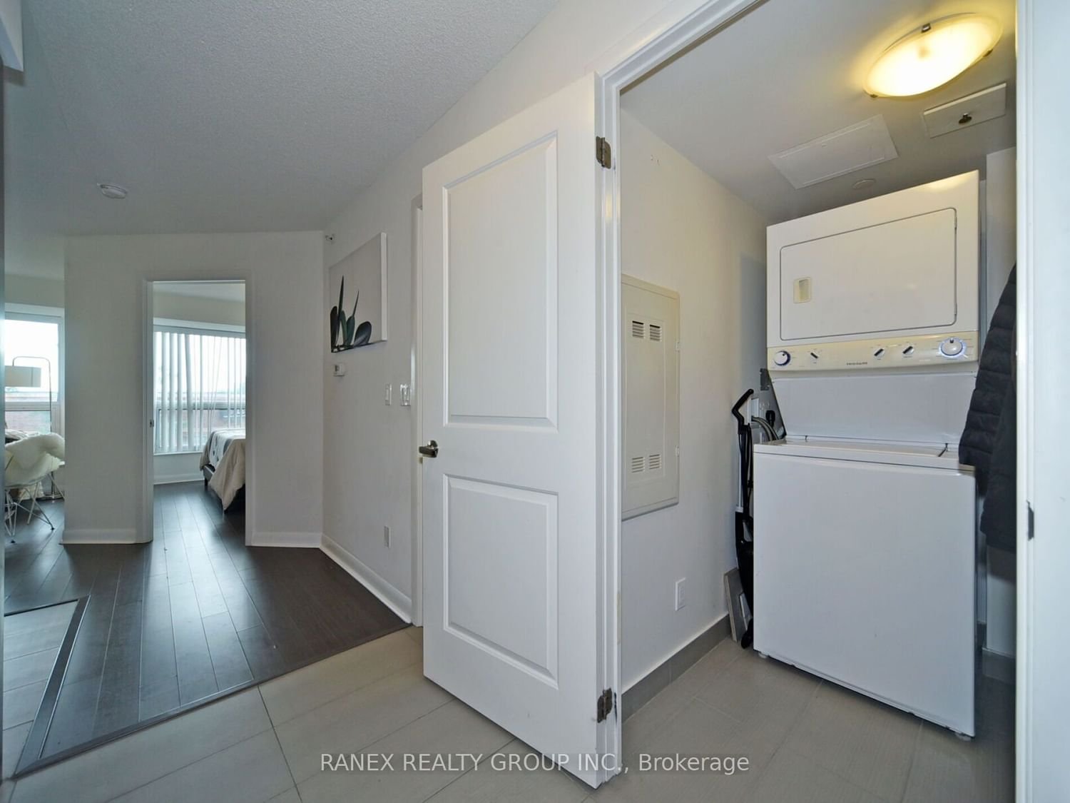 75 Norman Bethune Ave, unit 211 for sale - image #19