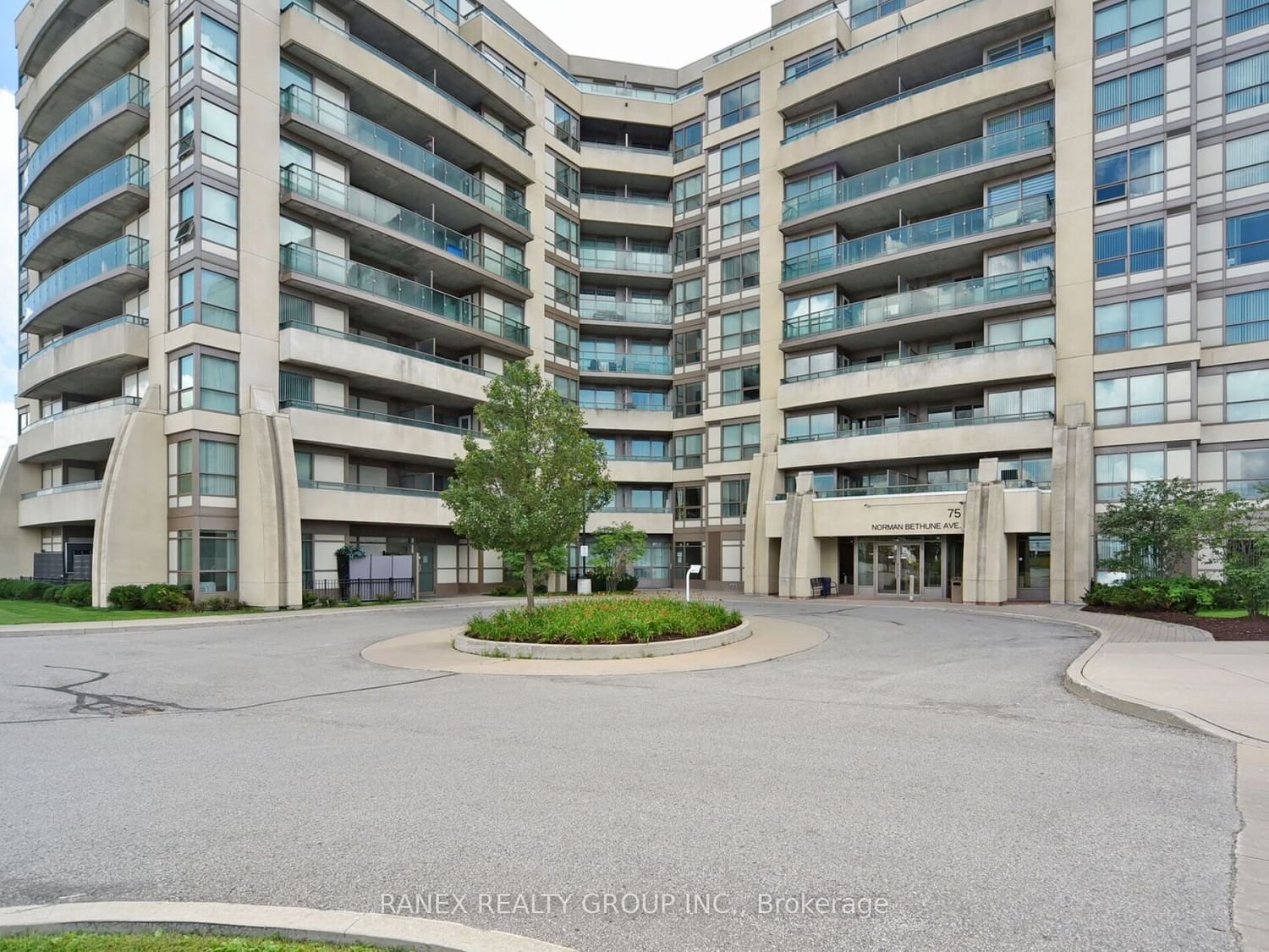 75 Norman Bethune Ave, unit 211 for sale - image #3