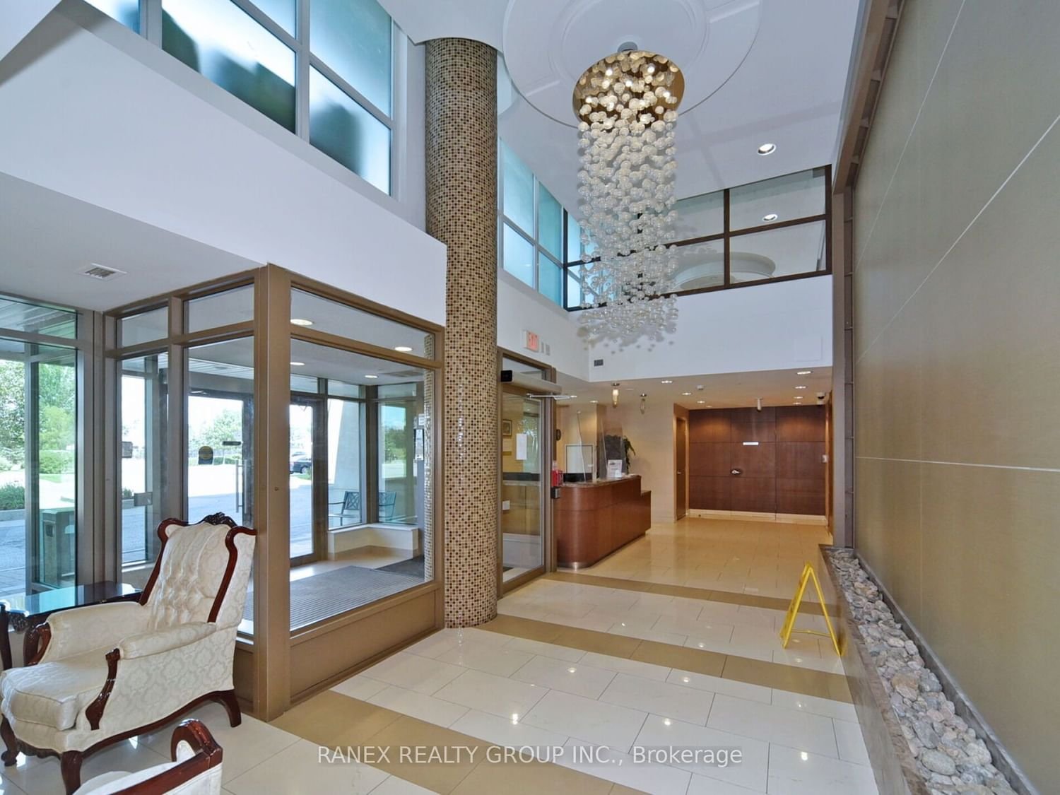 75 Norman Bethune Ave, unit 211 for sale - image #8
