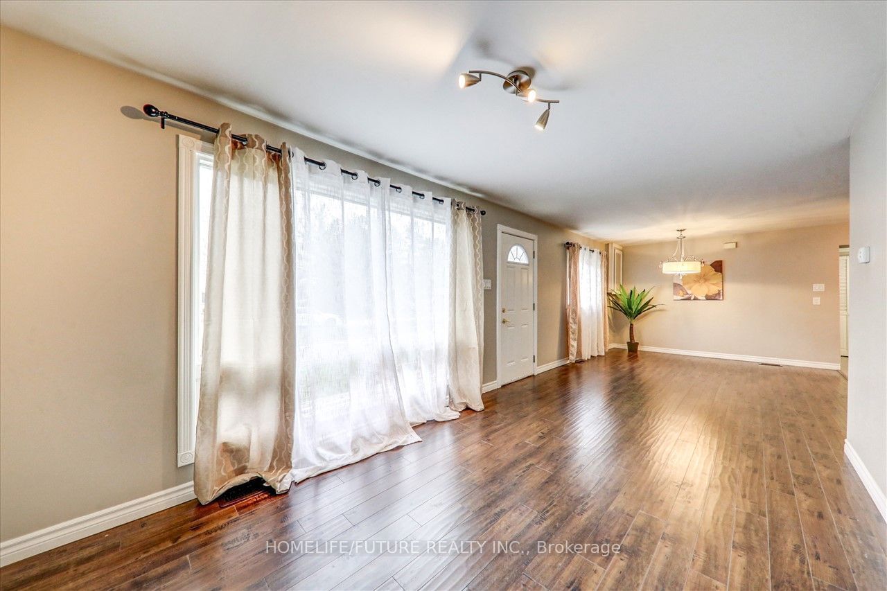 787 Willow Ave for sale in Alcona - image #5