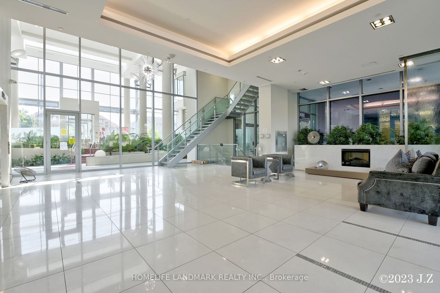 9088 Yonge St, unit 1606 for sale in Richvale - image #4
