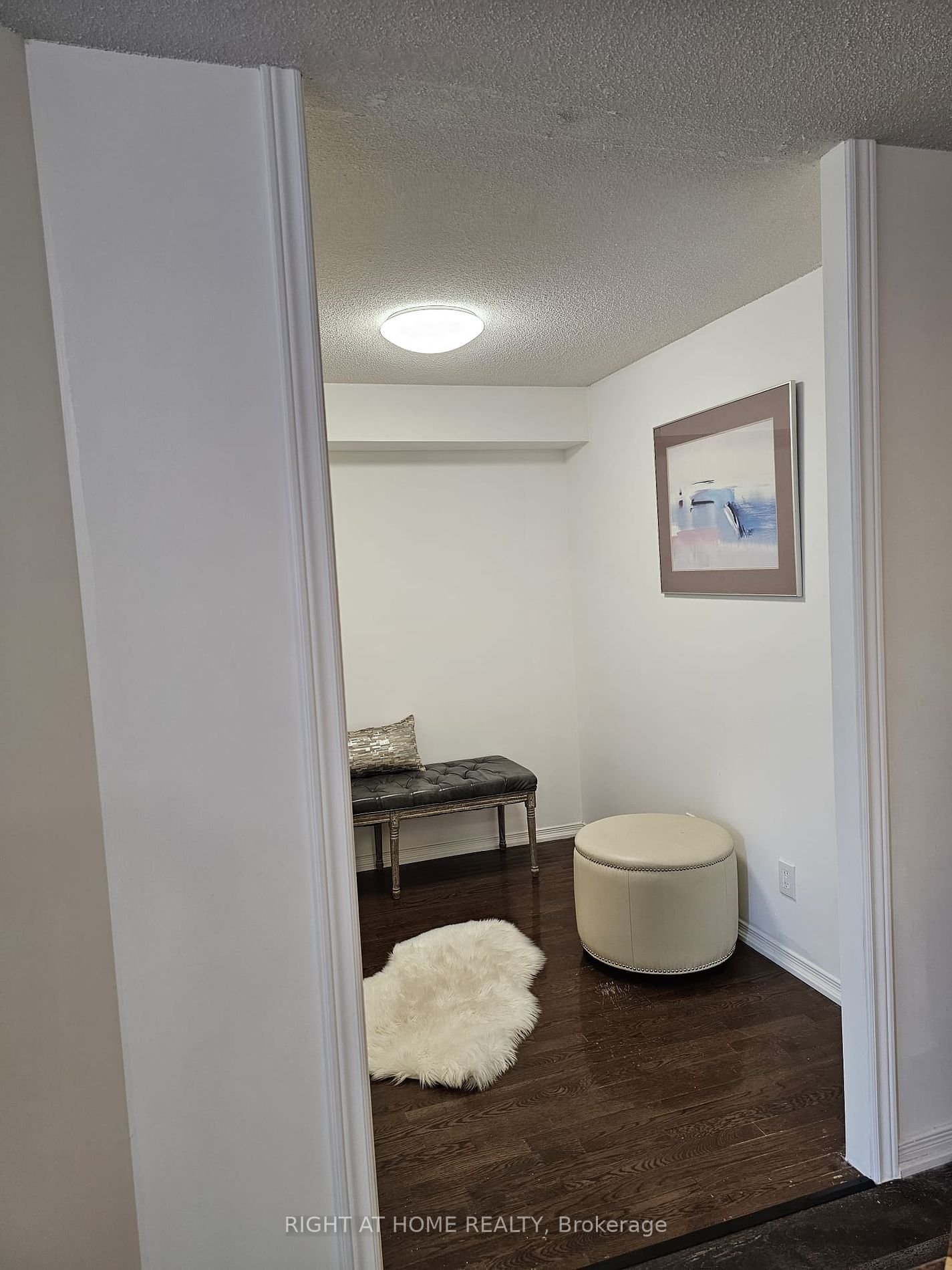 310 Red Maple Rd, unit 211 for sale - image #8