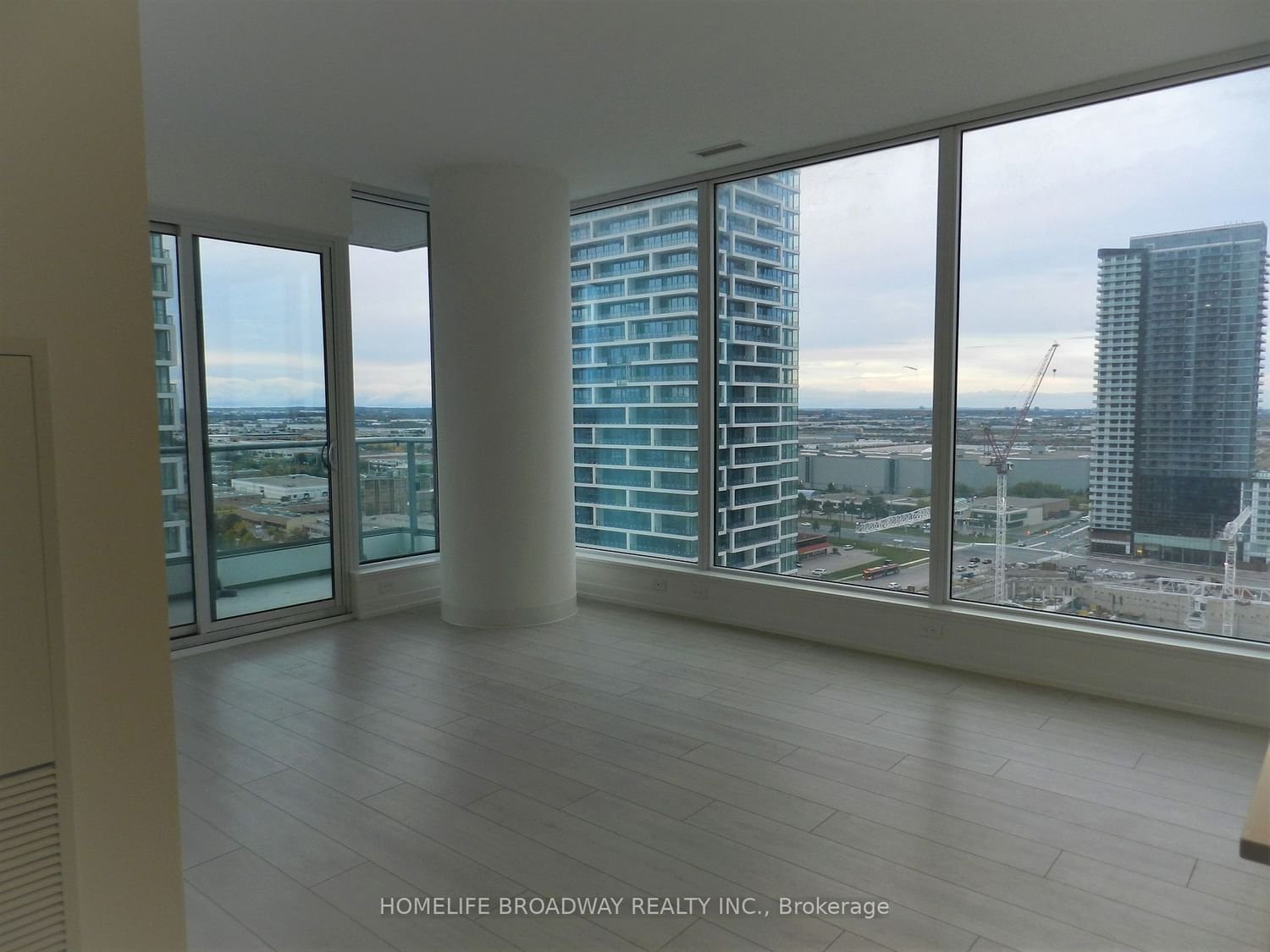 5 Buttermill Ave, unit 2102 for rent - image #2