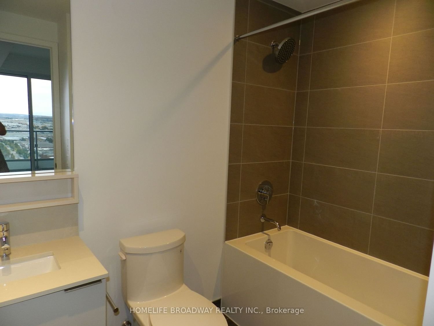 5 Buttermill Ave, unit 2102 for rent - image #8