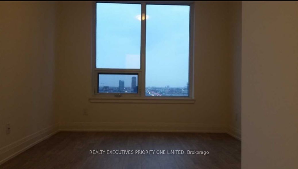 3700 Highway 7 Rd, unit 1511 for rent in Vaughan Metropolitan Centre - image #4