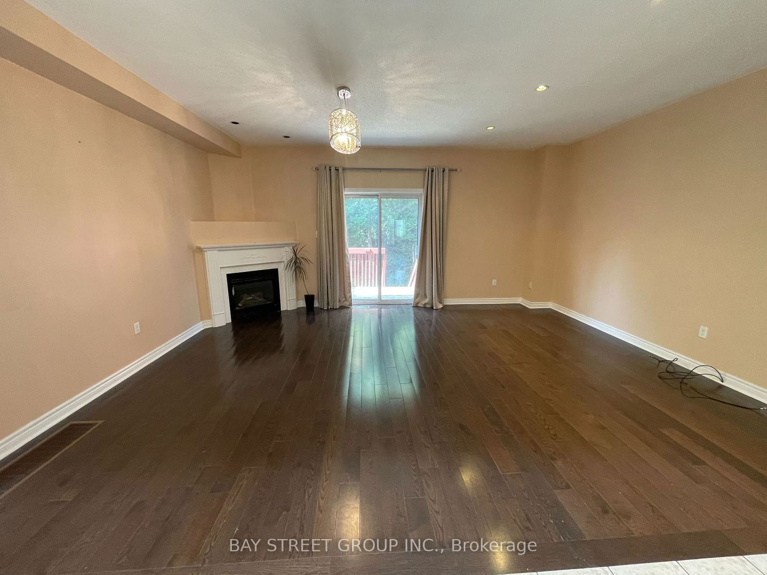 220 Yorkland St for rent  - image #8