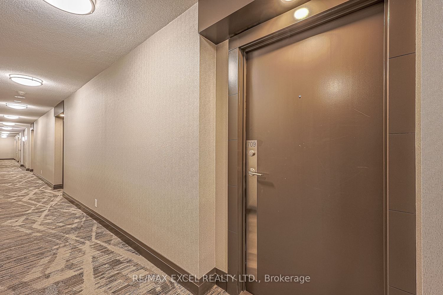 55 South Town Centre Blvd, unit 709 for sale in Unionville - image #3