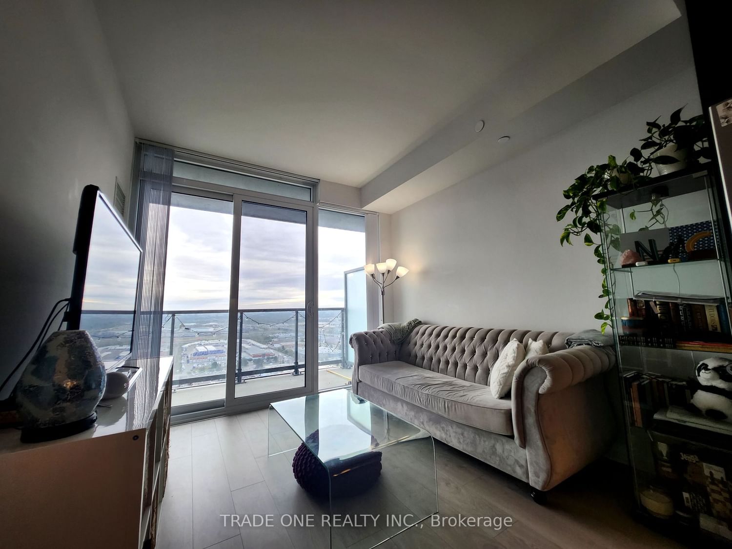 7895 Jane St, unit 3216 for rent in Vaughan Metropolitan Centre - image #2