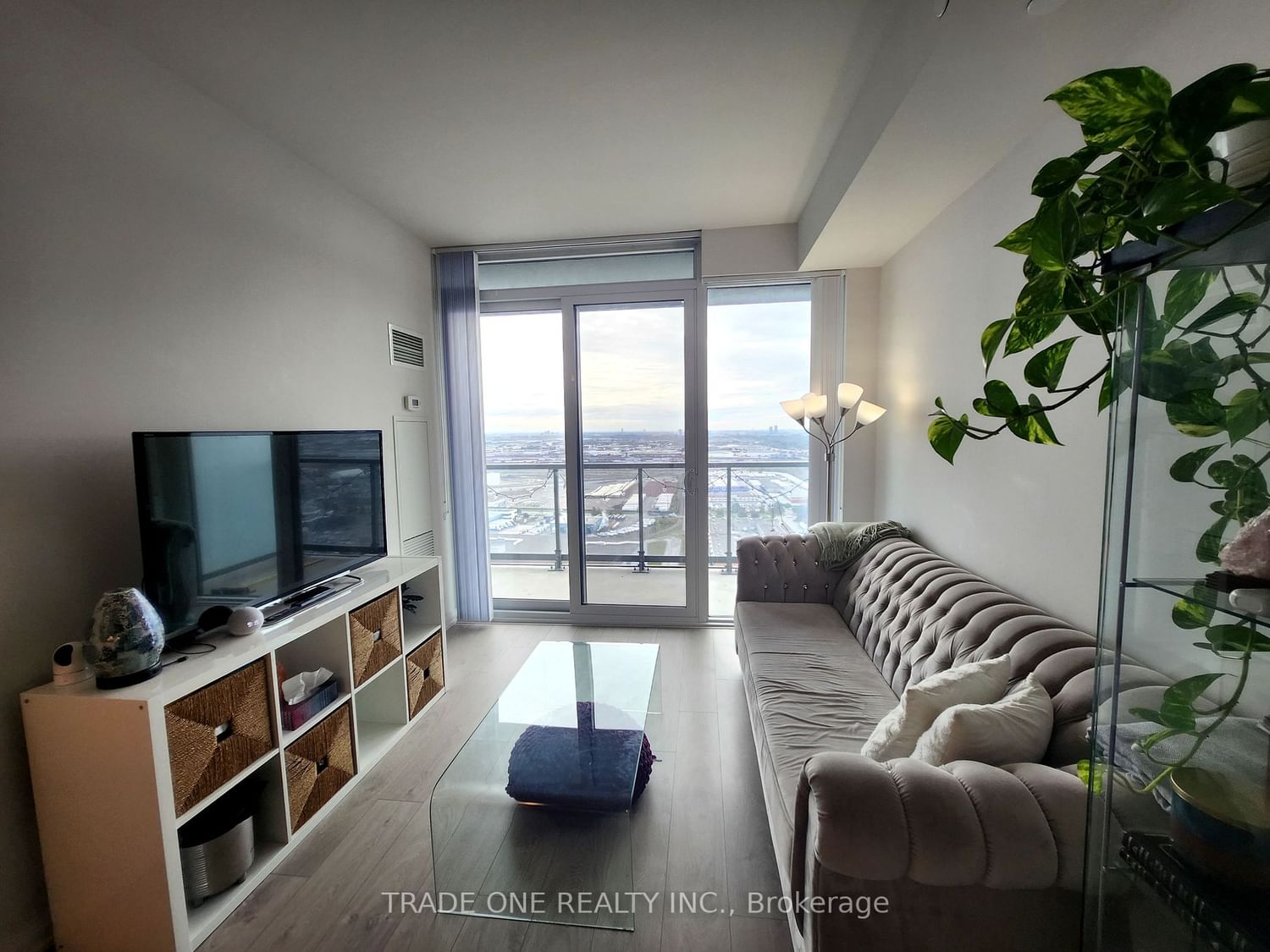 7895 Jane St, unit 3216 for rent in Vaughan Metropolitan Centre - image #3
