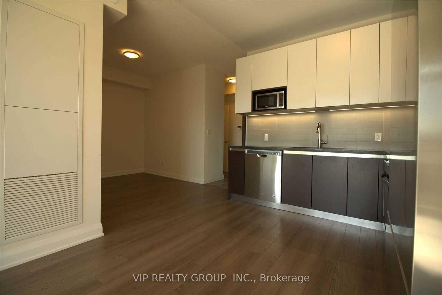 15 Water Walk Dr, unit 519 for rent - image #8