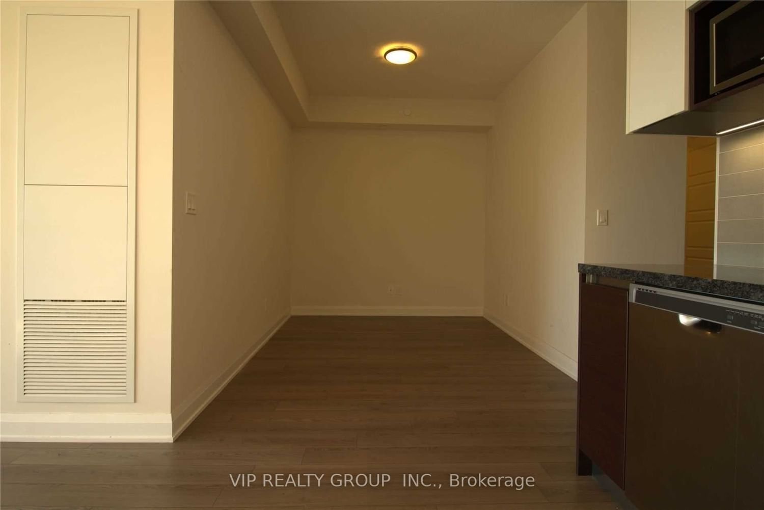 15 Water Walk Dr, unit 519 for rent - image #9