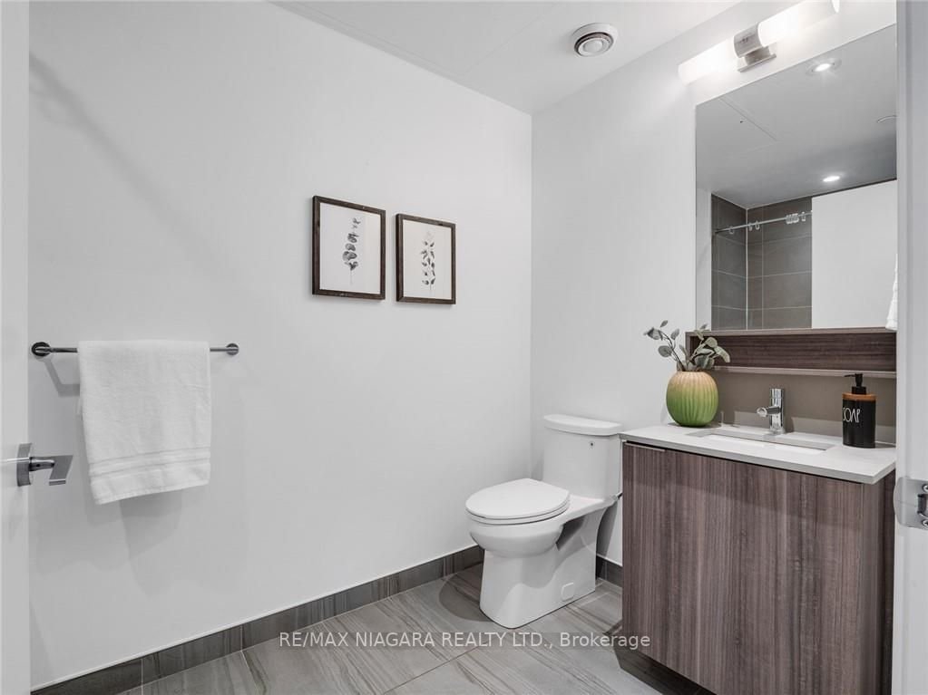 5 Buttermill Ave, unit 6011 for sale - image #18