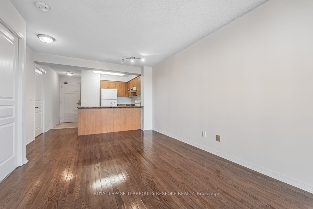 330 Red Maple Rd, unit 314 for sale - image #14