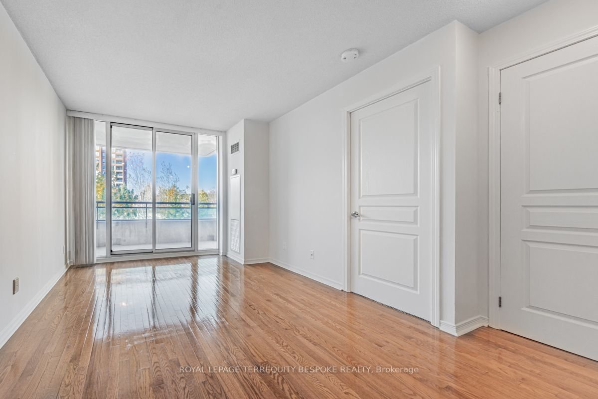 330 Red Maple Rd, unit 314 for sale - image #18