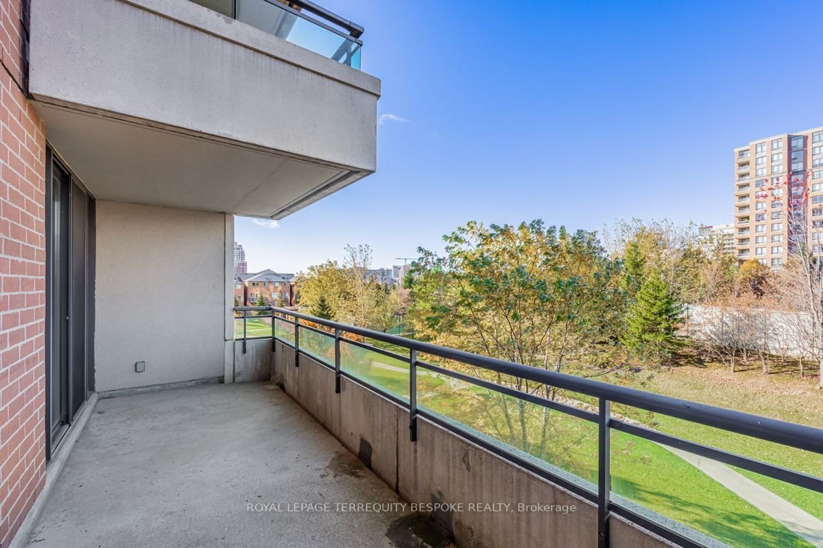 330 Red Maple Rd, unit 314 for sale - image #27