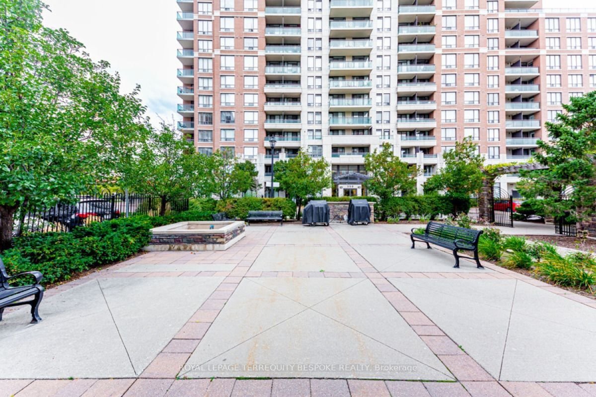 330 Red Maple Rd, unit 314 for sale - image #32