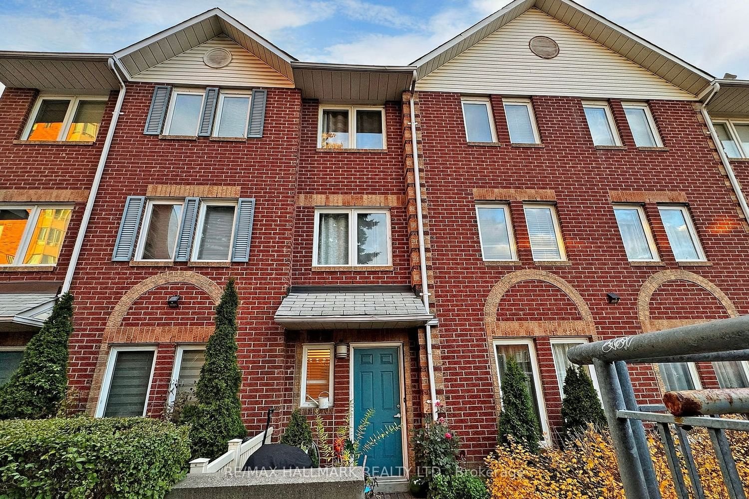 900 Steeles Ave W, unit 610 for sale - image #1