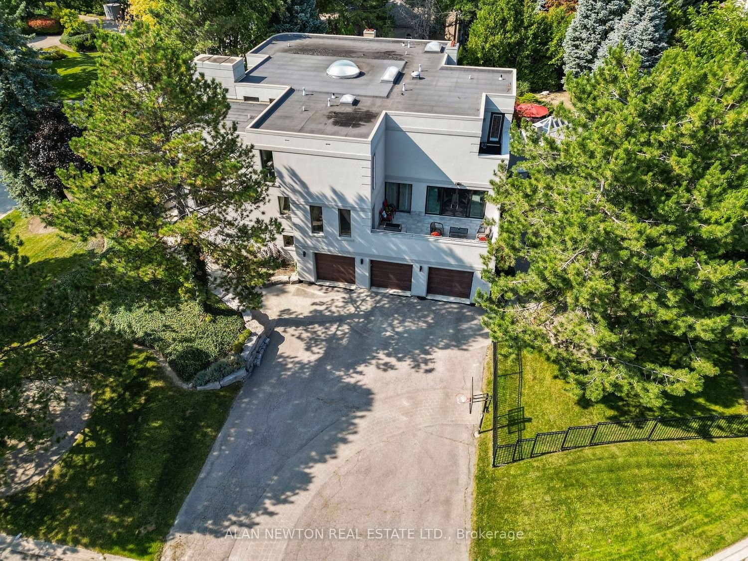 17 Moodie Dr for sale  - image #4