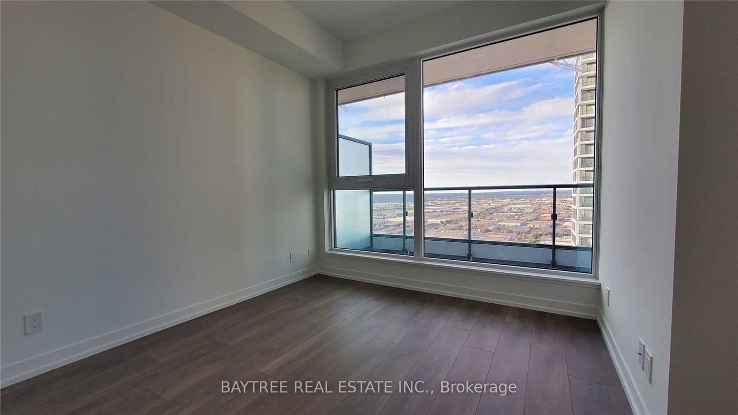 5 Buttermill Ave, unit 2701 for sale - image #14