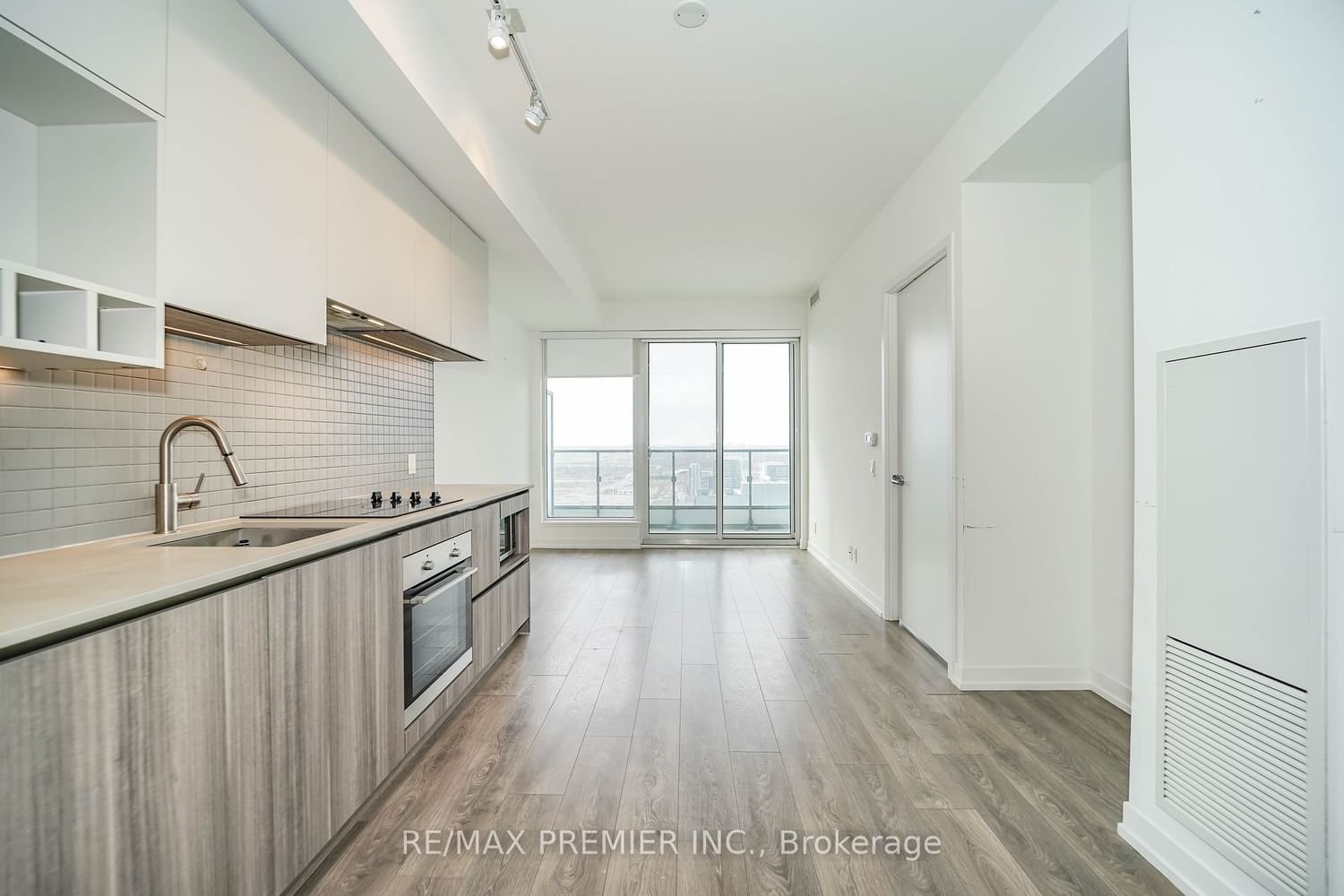 5 Buttermill Ave, unit 3207 for sale - image #22