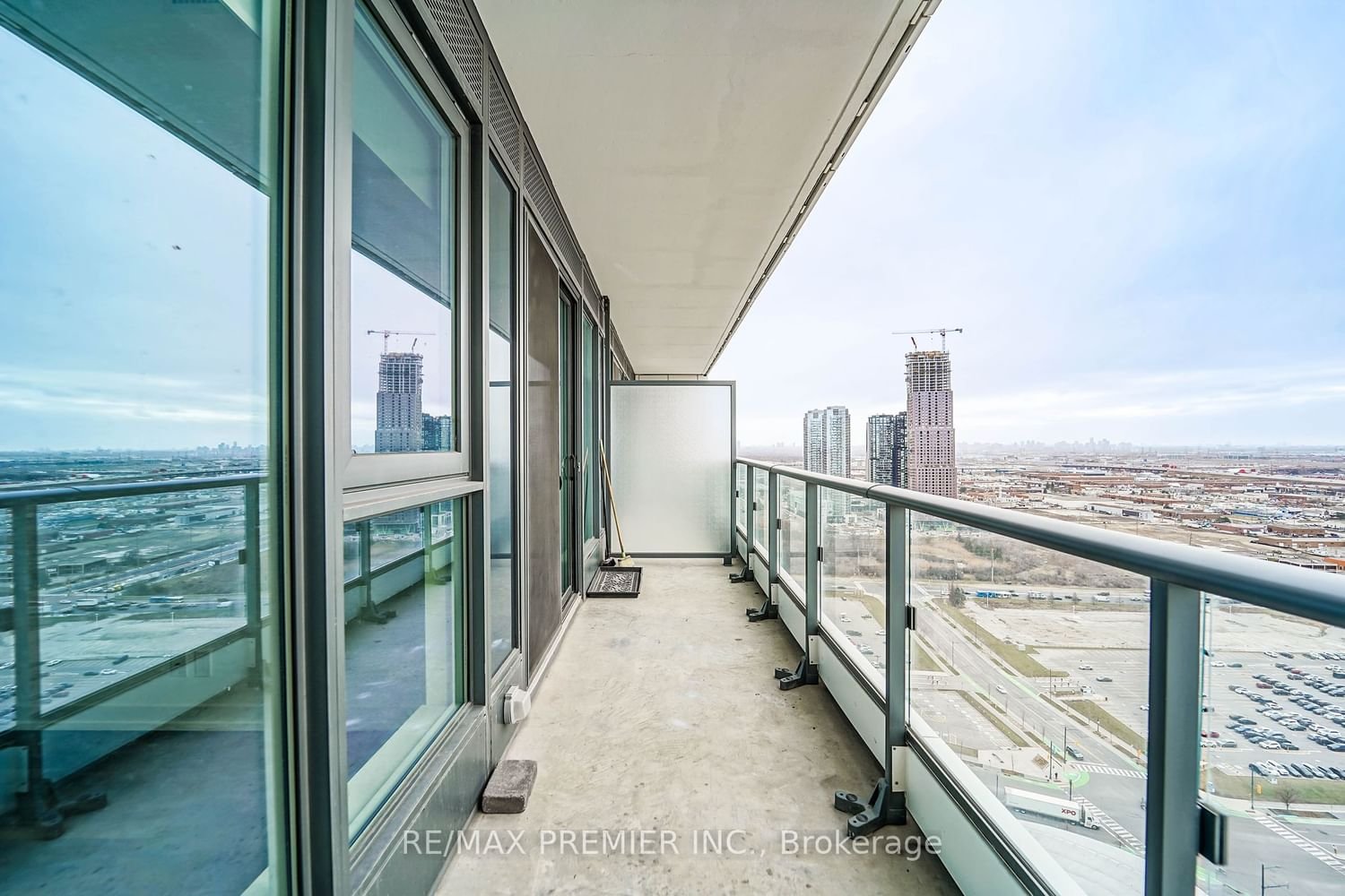 5 Buttermill Ave, unit 3207 for sale - image #25