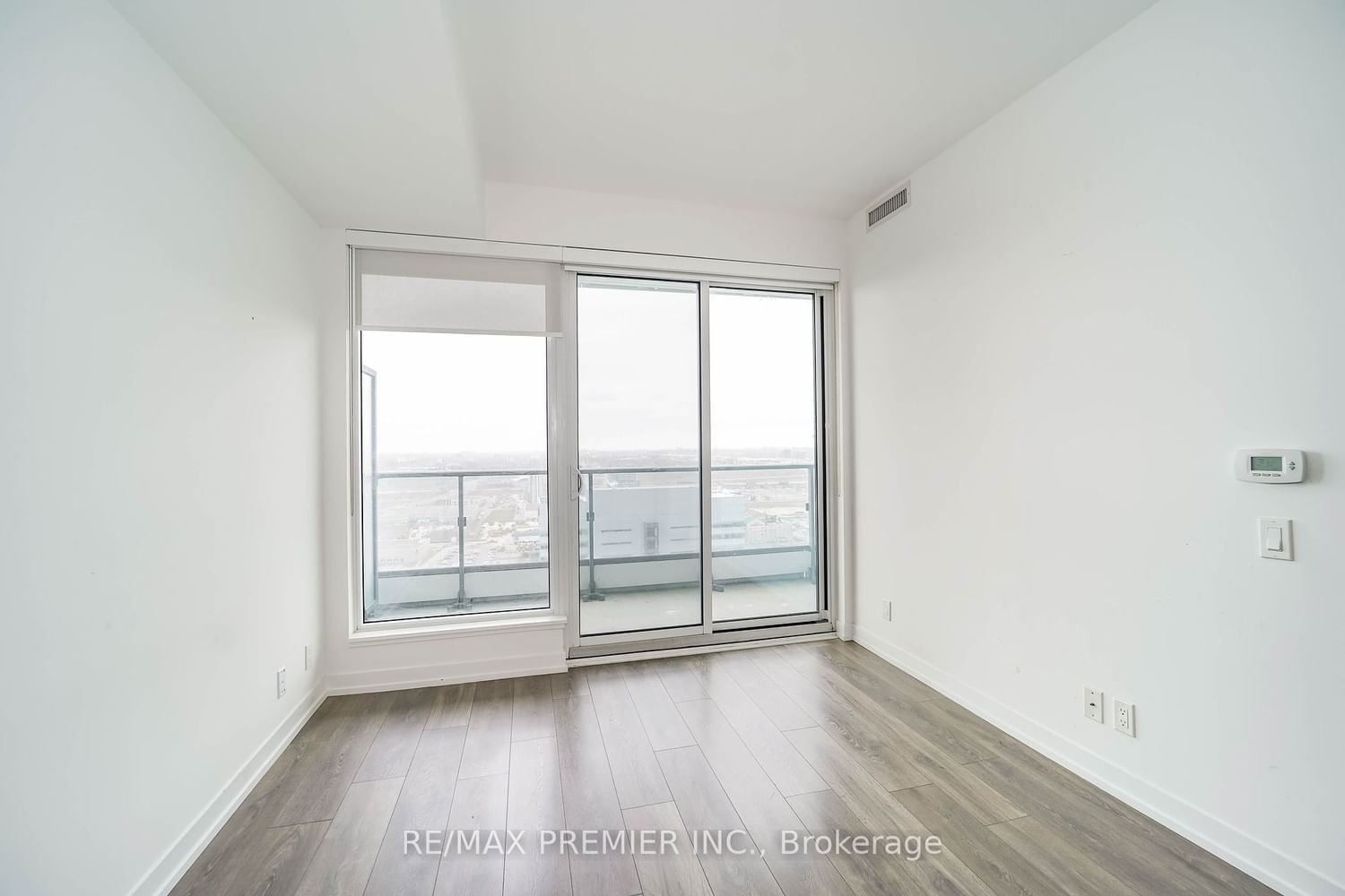 5 Buttermill Ave, unit 3207 for sale - image #34