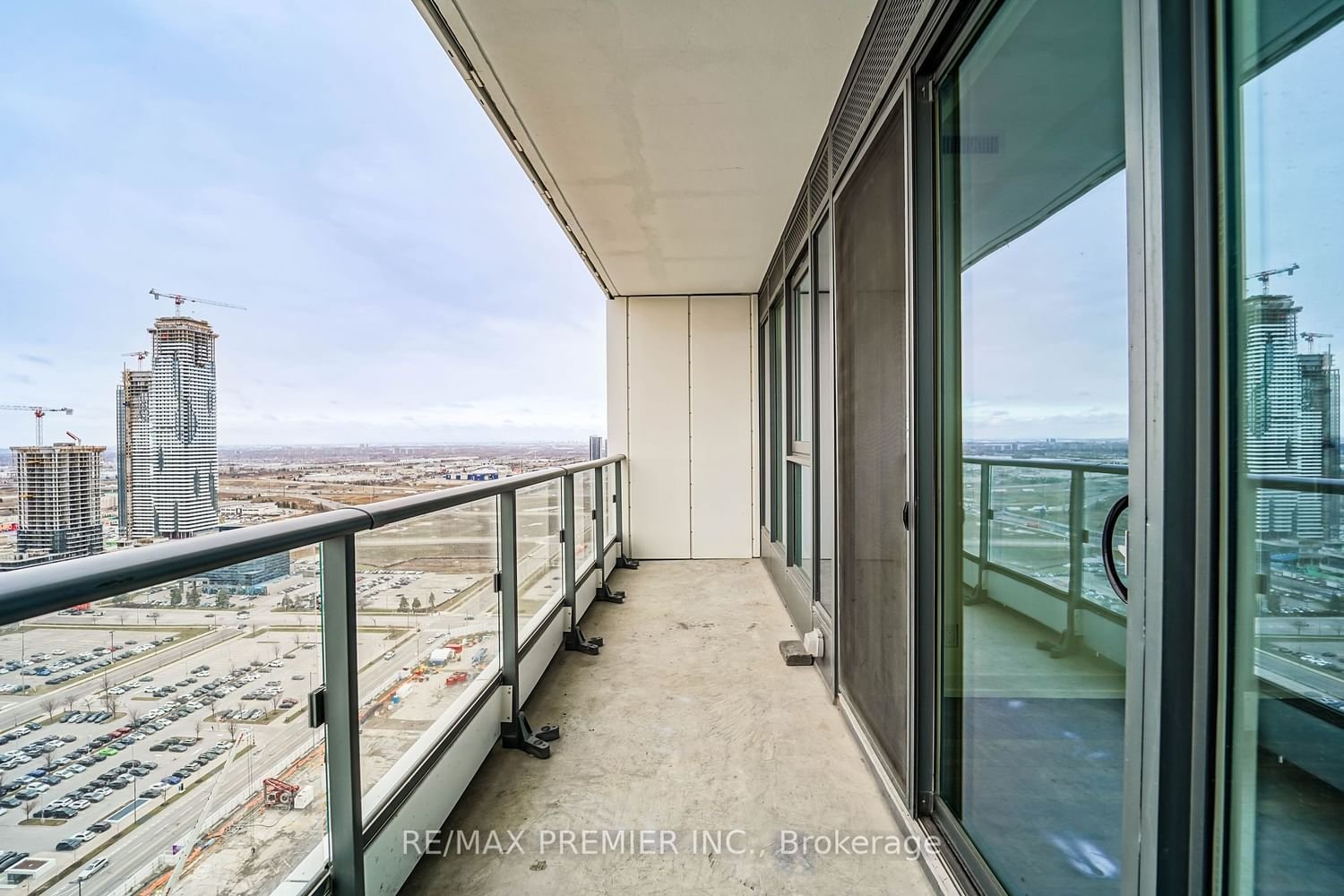 5 Buttermill Ave, unit 3207 for sale - image #39