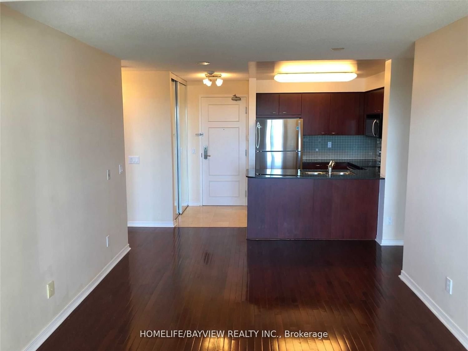 330 Red Maple Rd, unit 606 for rent - image #5