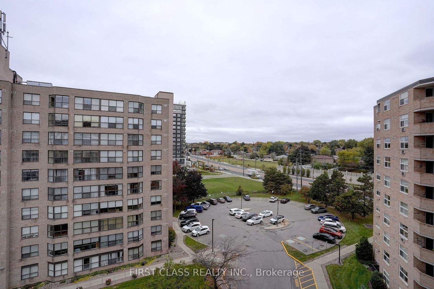 260 Davis Dr, unit 812 for sale - image #3