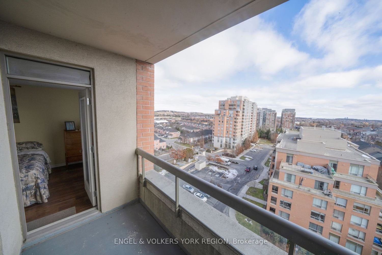9 Northern Heights Dr, unit 1002 for rent - image #11