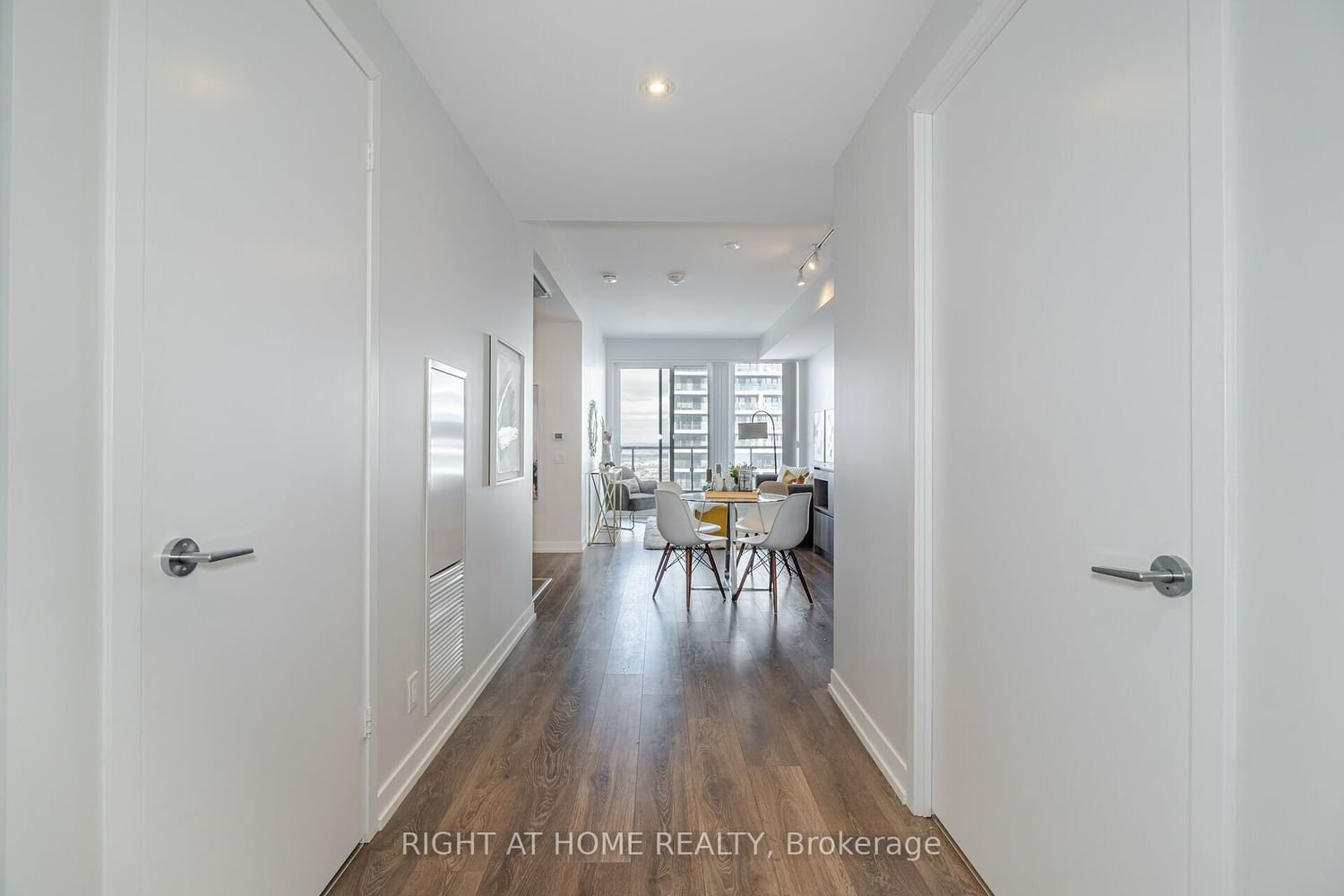 5 Buttermill Ave, unit 4801 for sale - image #4