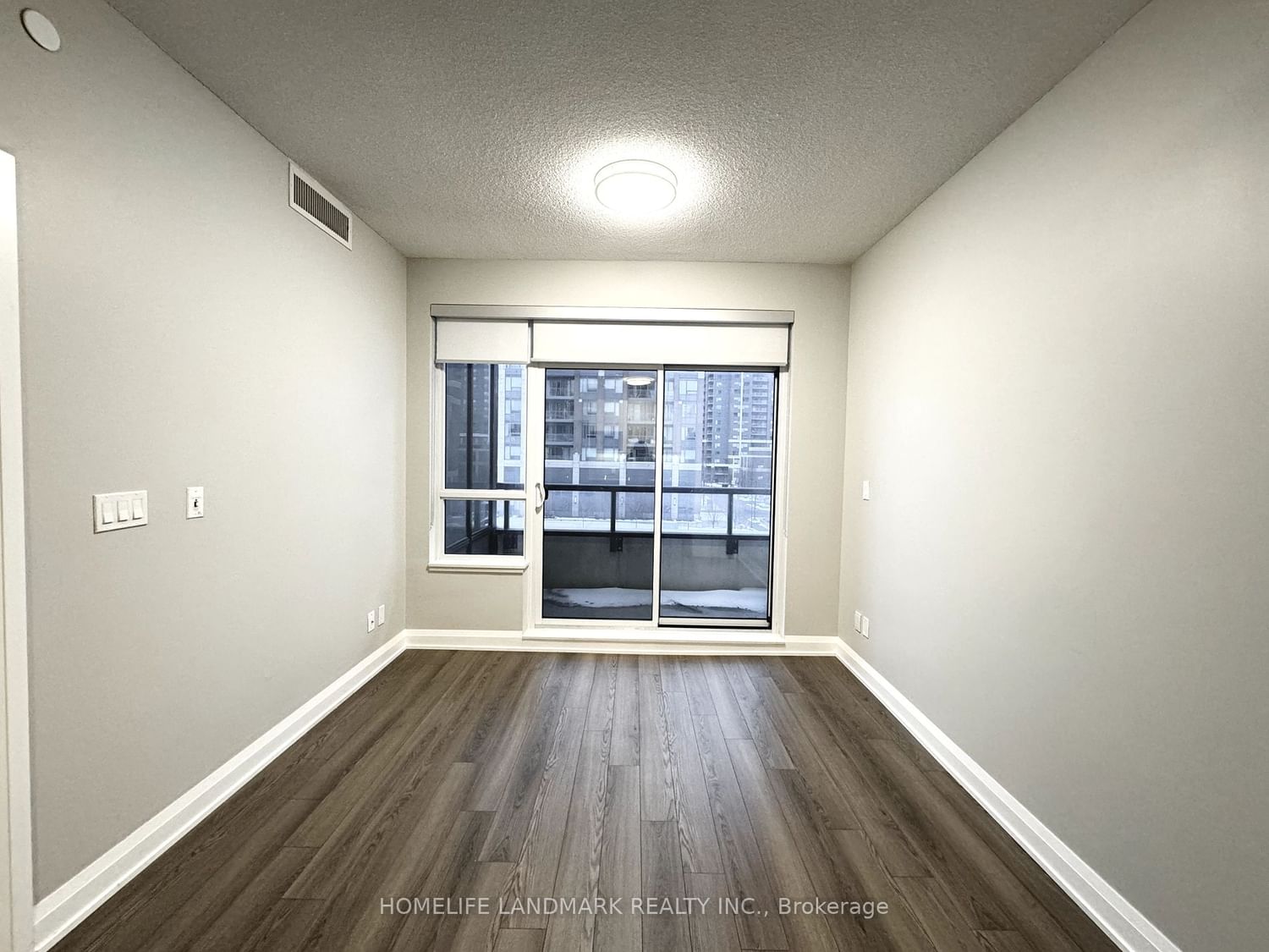 25 Water Walk Dr, unit 330 for rent - image #8