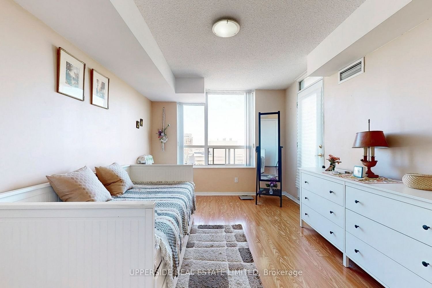 9 Northern Heights Dr, unit 802 for sale - image #19